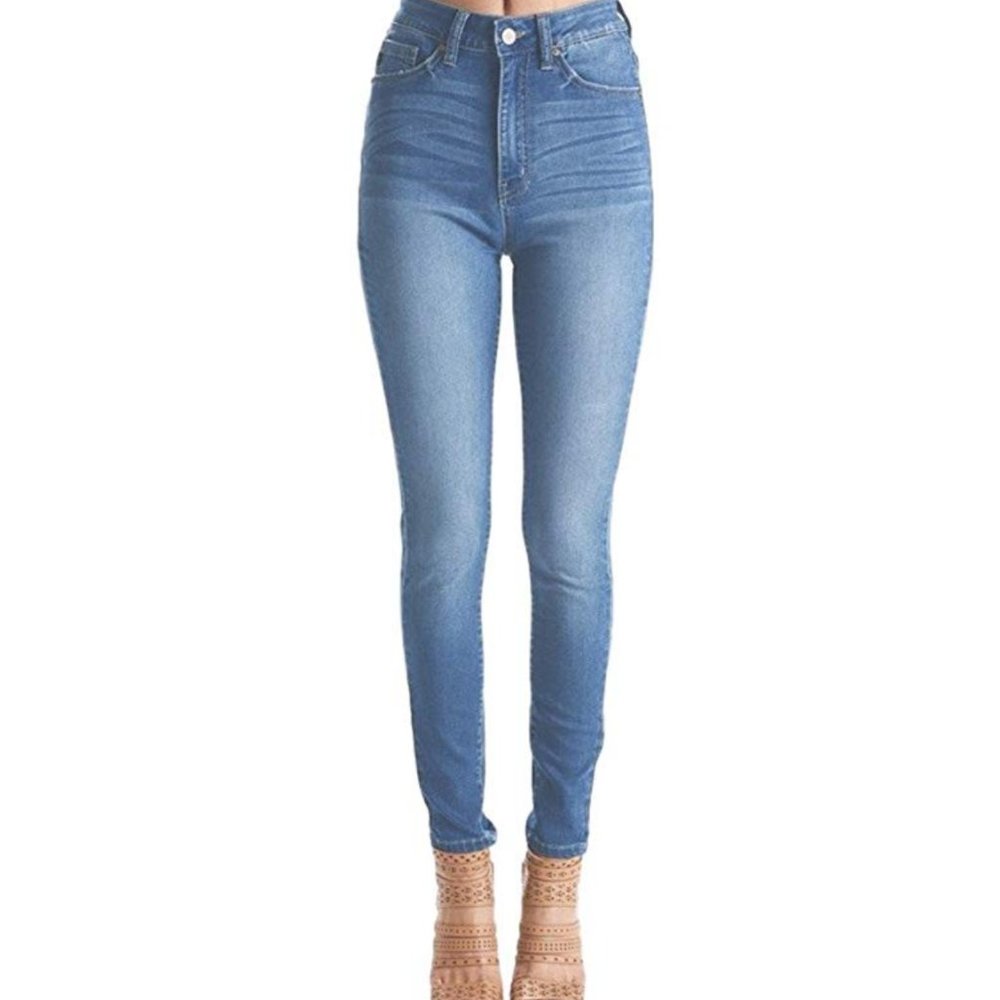 NWT KanCan Light Wash High Rise Skinny Jean Sz 0,1
